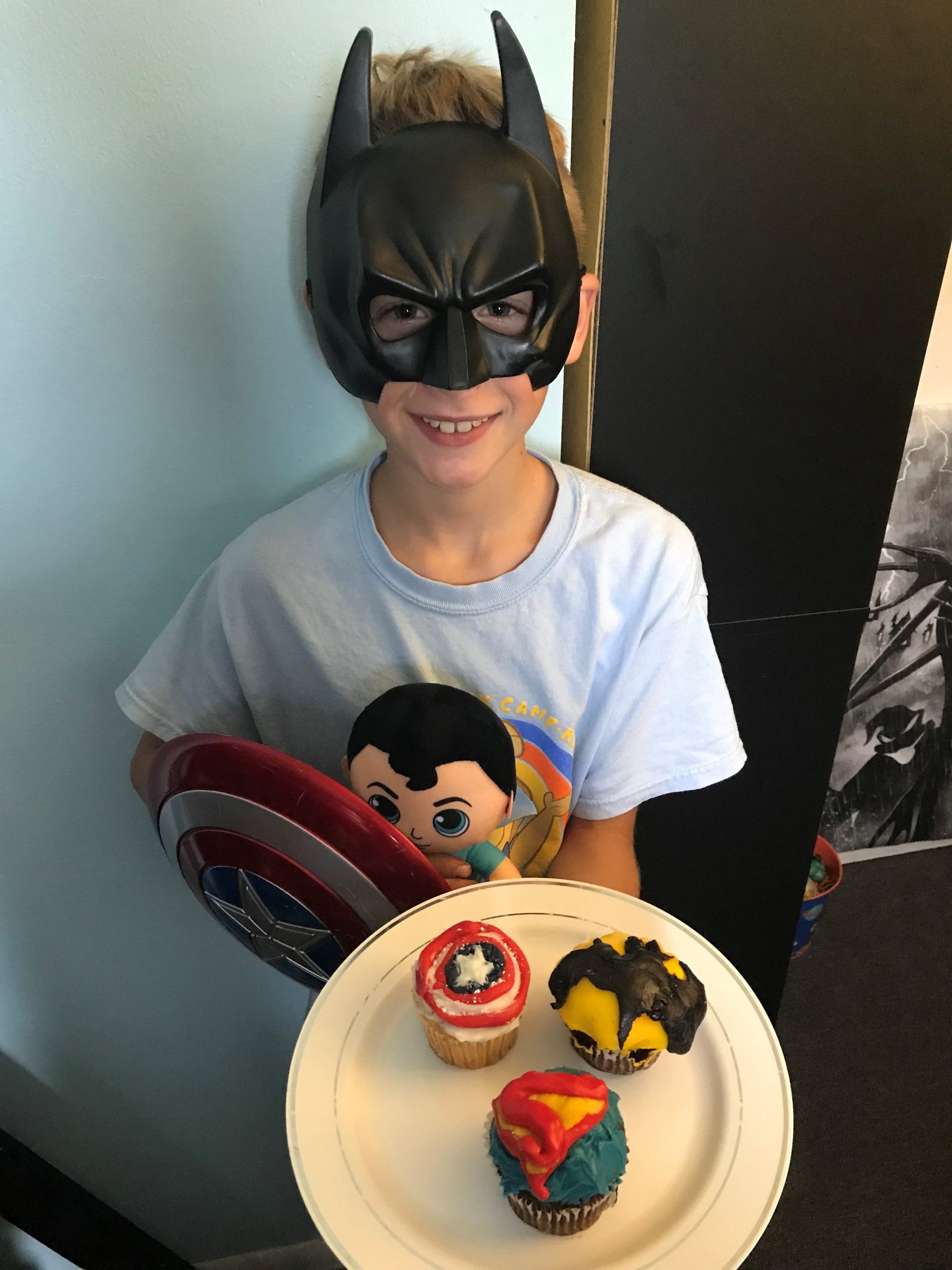 superhero cupcakes 2021